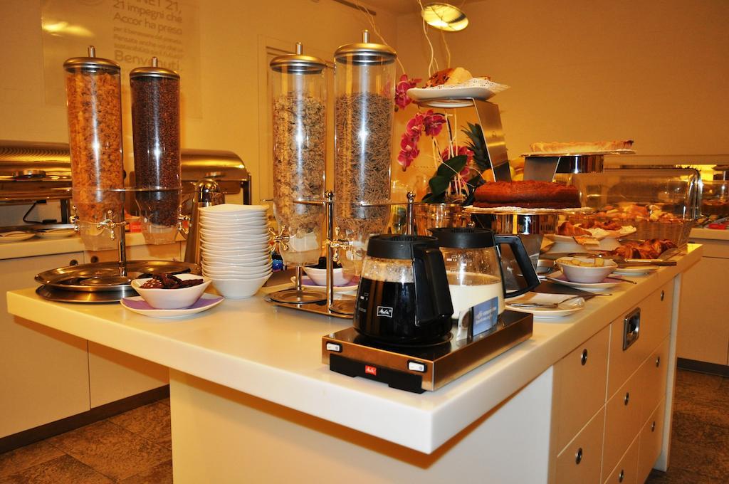Hotel Mercure Solari Milano